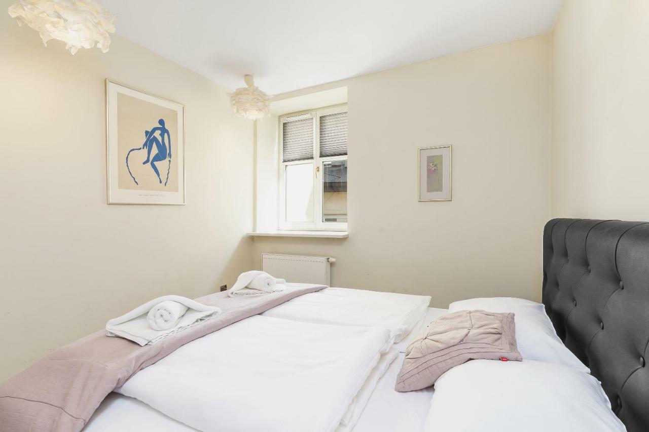 Apartments Cracow Miodowa By Renters クラクフ エクステリア 写真